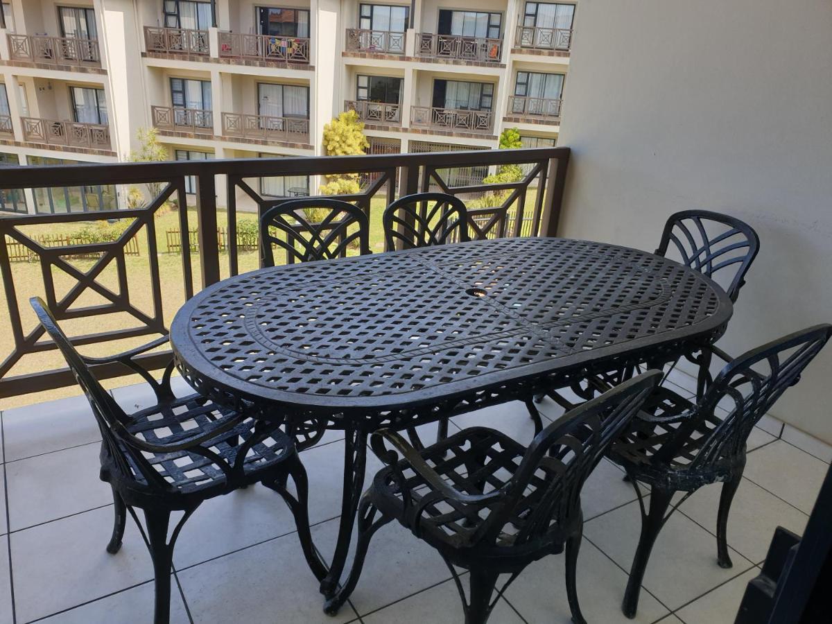 Topanga Holiday Home Uvongo Beach Kültér fotó